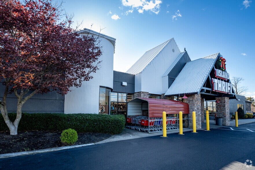 1770 Middle Country Rd, Centereach, NY for sale - Primary Photo - Image 1 of 1