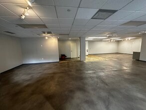 250 Steele St, Denver, CO for lease Interior Photo- Image 2 of 5