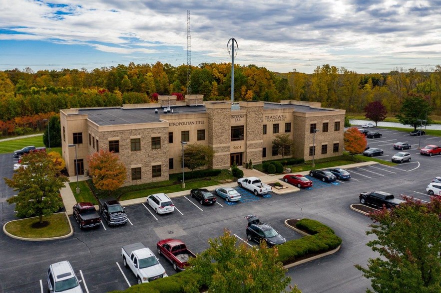 9602 Coldwater Rd, Fort Wayne, IN for lease - Building Photo - Image 3 of 6