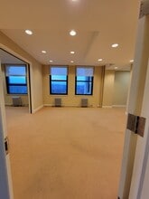 8-18 W Market St, Wilkes Barre, PA for lease Interior Photo- Image 2 of 6