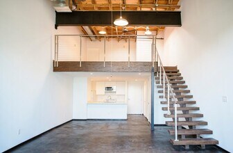 4100 Commerce St, Dallas, TX for lease Interior Photo- Image 2 of 3