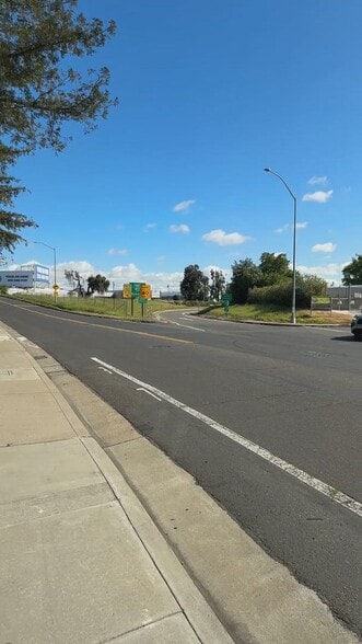 1805 Tribute Rd, Sacramento, CA for lease - Commercial Listing Video - Image 2 of 11