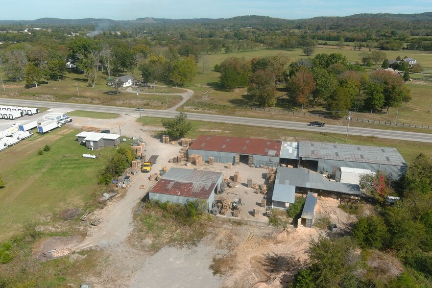 1818 Sparta Pike, Lebanon, TN for sale - Building Photo - Image 2 of 7