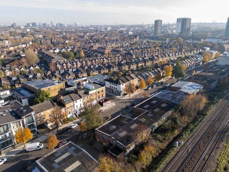 Latimer Rd, London for sale - Building Photo - Image 1 of 6