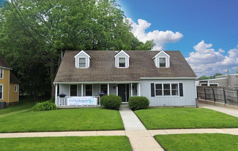 228 Florence St, Crystal Lake, IL for sale Building Photo- Image 1 of 1