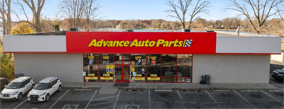 1215 N Detroit St, Warsaw, IN for sale - Building Photo - Image 2 of 12