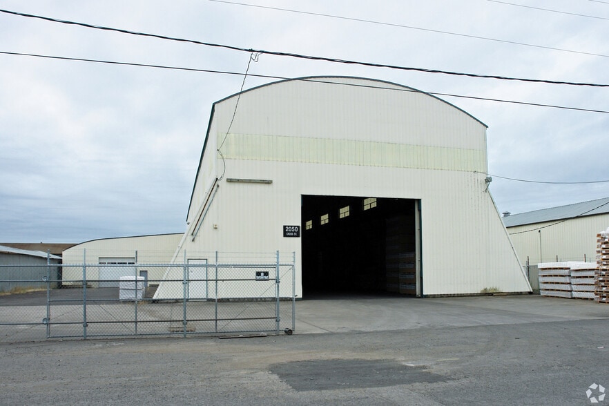 2050 Cross St, Eugene, OR for lease - Building Photo - Image 1 of 6