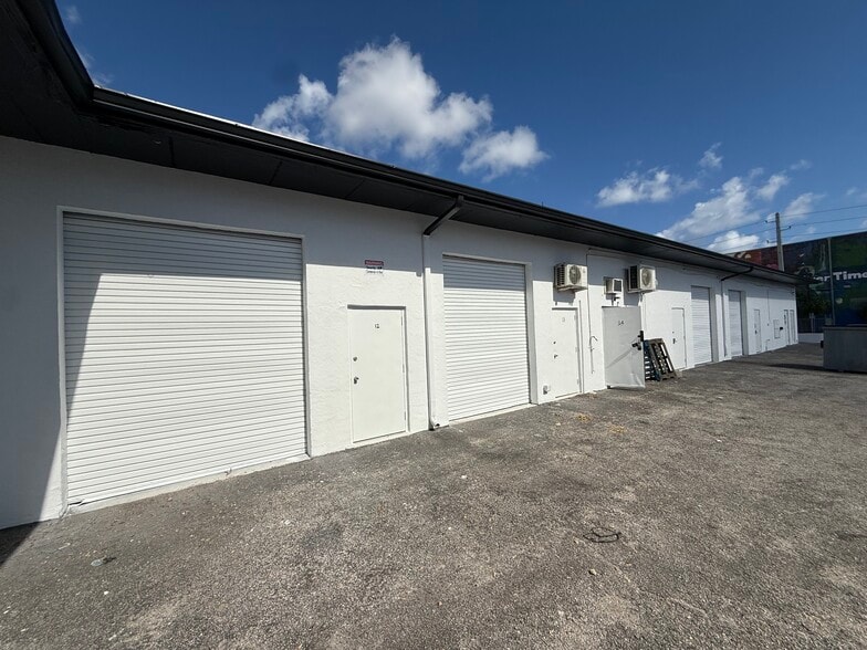 1101 Clare Ave, West Palm Beach, FL for lease - Building Photo - Image 3 of 7