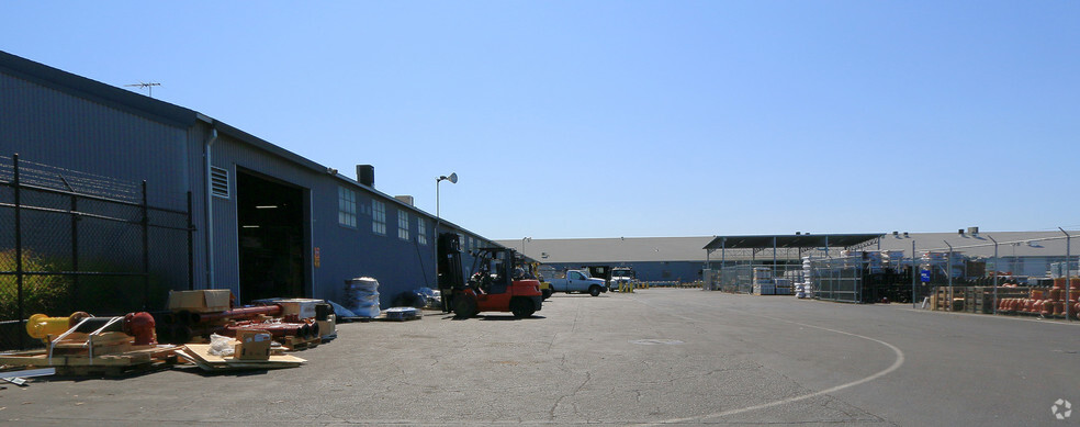 4522 Parker Ave, Mcclellan, CA for lease - Building Photo - Image 2 of 8