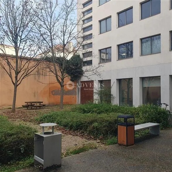 Office in Nancy for lease - Building Photo - Image 3 of 7