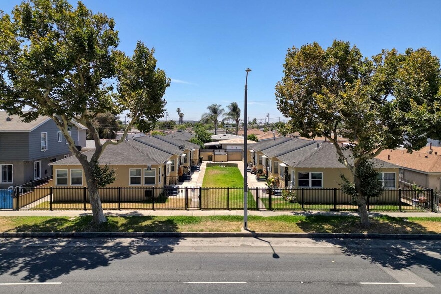 6438 E Olympic Blvd, East Los Angeles, CA for sale - Primary Photo - Image 1 of 21
