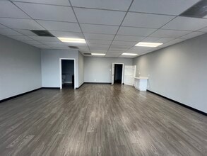 6600-6924 Antoine Dr, Houston, TX for lease Building Photo- Image 1 of 5