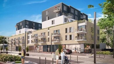 Retail in Sarcelles for lease Building Photo- Image 2 of 2