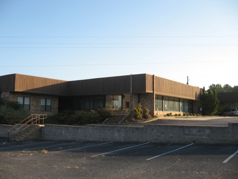 2930 Heritage Pl, Milledgeville, GA for lease - Building Photo - Image 3 of 18