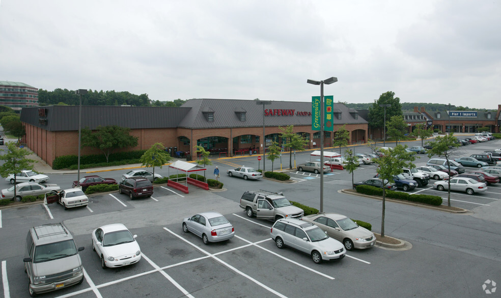 7409-7595 Greenbelt Rd, Greenbelt, MD for lease - Building Photo - Image 1 of 7