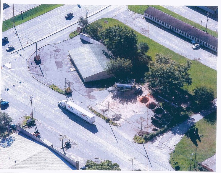 10010 McKinley Hwy, Osceola, IN for sale - Building Photo - Image 1 of 1