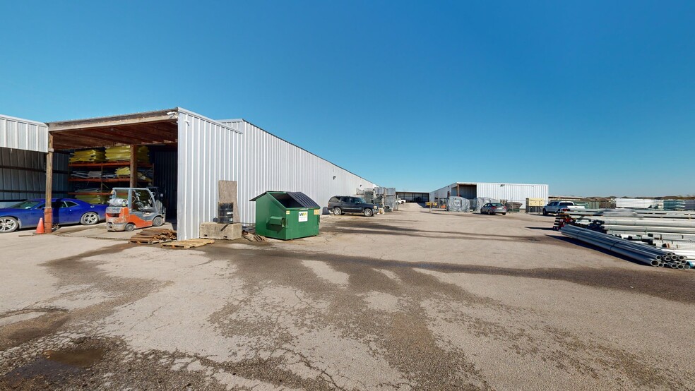 +69K SF Industrial Portfolio Near Austin portfolio of 5 properties for sale on LoopNet.com - Matterport 3D Scan - Image 3 of 30