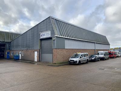 67-68 Eastern Way, Bury St Edmunds for sale Primary Photo- Image 1 of 1