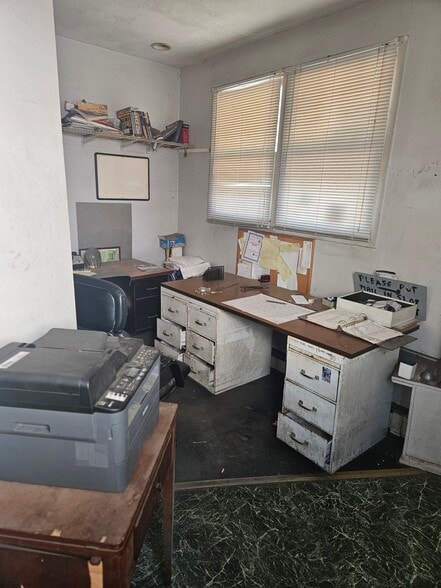 7505 88th St, Glendale, NY for lease - Interior Photo - Image 3 of 15