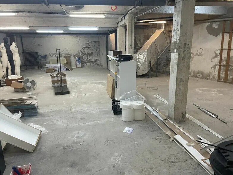 Retail in Brest for lease - Interior Photo - Image 2 of 2