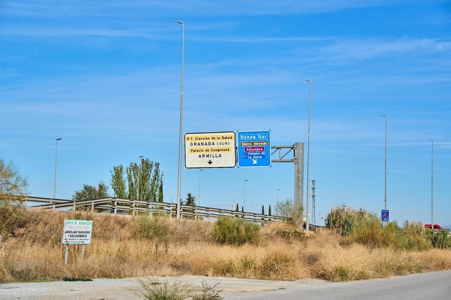 Land in Granada, Granada for sale - Building Photo - Image 2 of 8