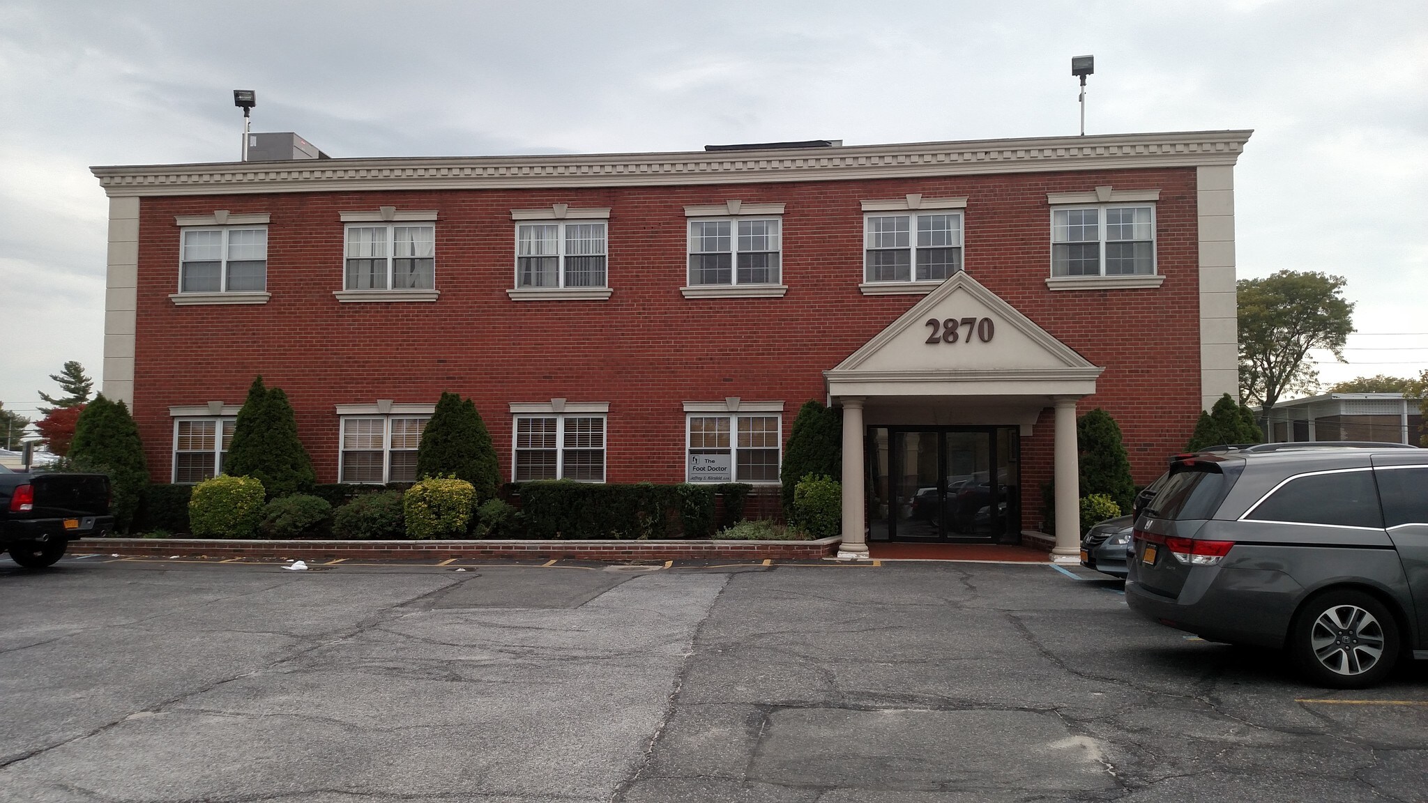 2870 Hempstead Tpke, Levittown, NY for sale Building Photo- Image 1 of 1