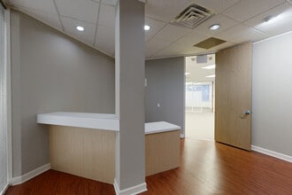 15425 North Fwy, Houston, TX for lease Matterport 3D Scan- Image 1 of 8