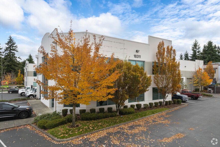 18311 Bothell Everett Hwy, Mill Creek, WA for lease - Building Photo - Image 3 of 21