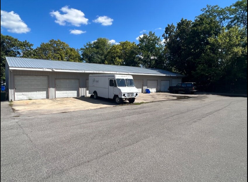 1044 Virginia Ave, Hagerstown, MD for sale Primary Photo- Image 1 of 1