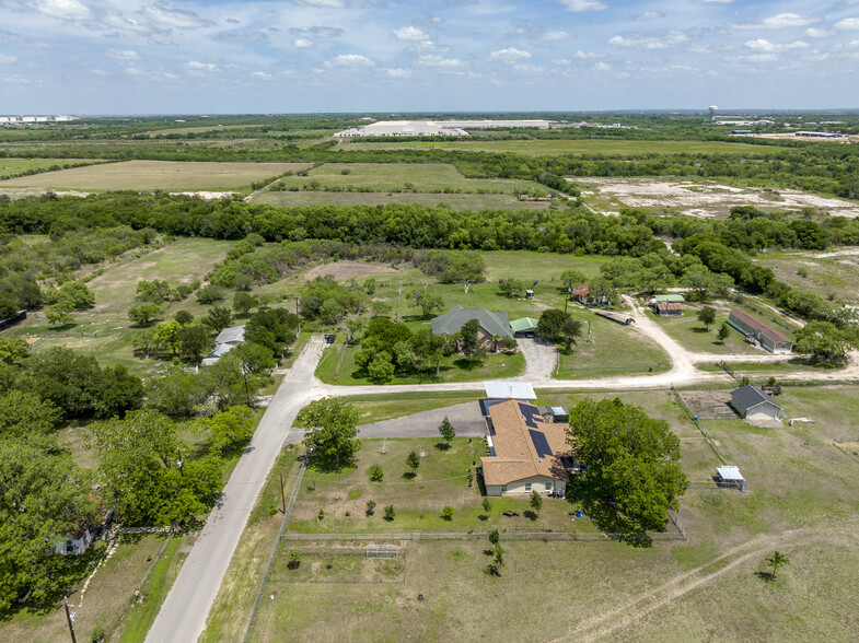 5363-5420 Uecker Rd, San Antonio, TX for sale - Building Photo - Image 3 of 31