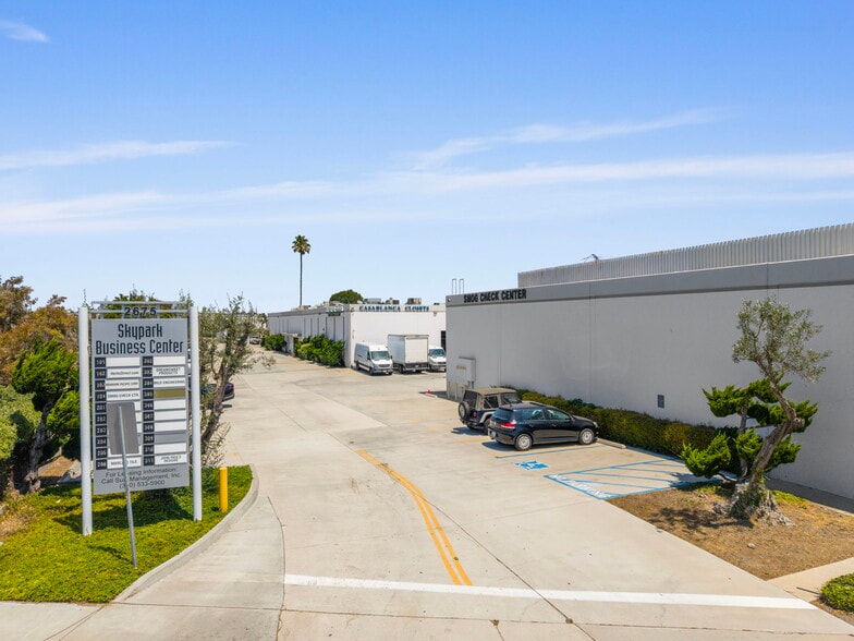 2675 Skypark Dr, Torrance, CA for lease - Building Photo - Image 2 of 4