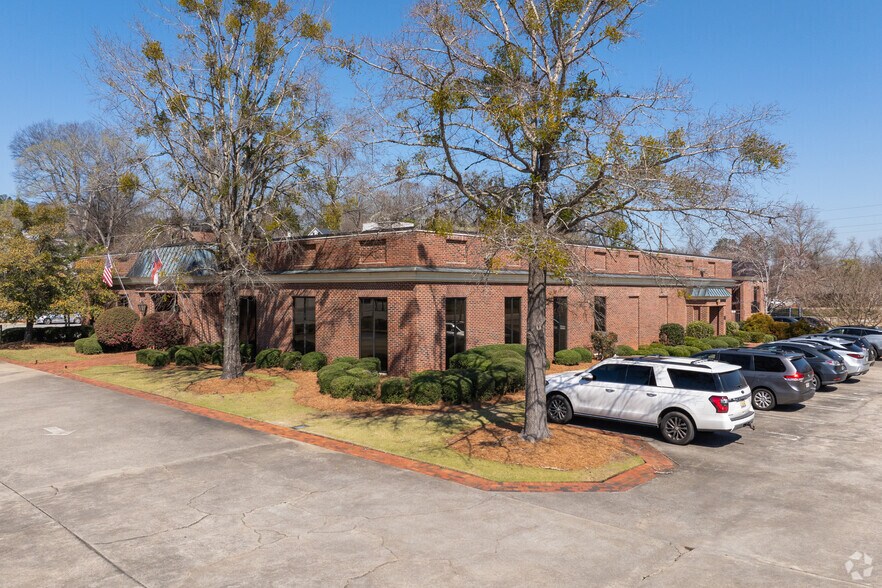Portfolio of 0 properties for sale on LoopNet.com - Building Photo - Image 1 of 1