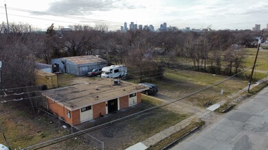 1641 S Fitzhugh Ave, Dallas, TX for lease Building Photo- Image 2 of 7