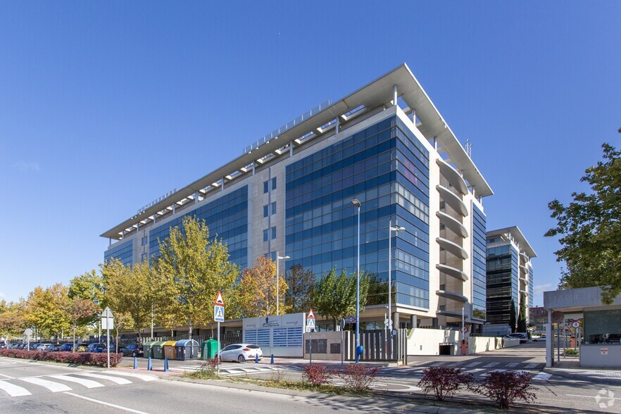 Office in Rivas-Vaciamadrid, Madrid for sale - Primary Photo - Image 1 of 2