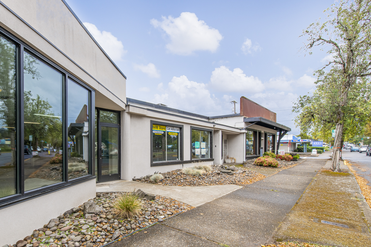 960-990 Commercial St SE, Salem, OR for lease Primary Photo- Image 1 of 8