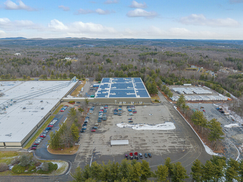 100 Simplex Dr, Westminster, MA for lease - Building Photo - Image 1 of 9