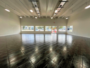 1200-1340 Stirling Rd, Dania Beach, FL for lease Interior Photo- Image 2 of 7