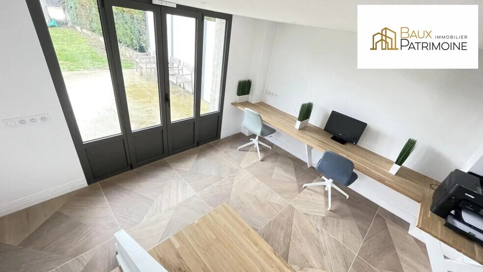 Office in Nogent-sur-Marne for lease - Interior Photo - Image 3 of 4