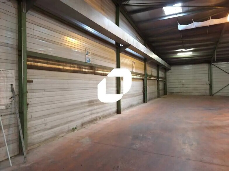 Industrial in Podensac for lease - Interior Photo - Image 3 of 7