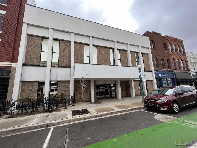 115-117 E Maumee St, Adrian, MI for sale - Building Photo - Image 1 of 1