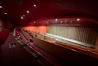 College St, Rushden for lease Interior Photo- Image 1 of 5