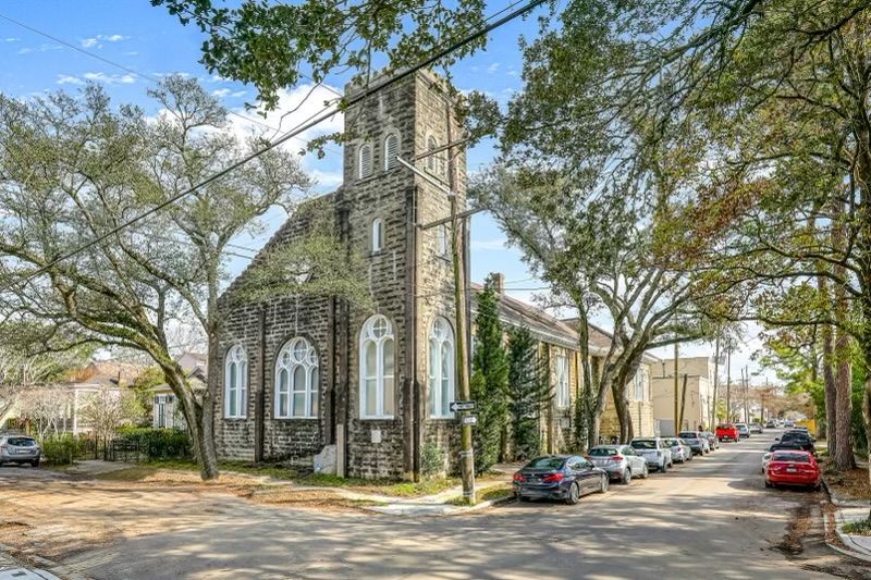 2930 Camp St, New Orleans, LA for sale Primary Photo- Image 1 of 1