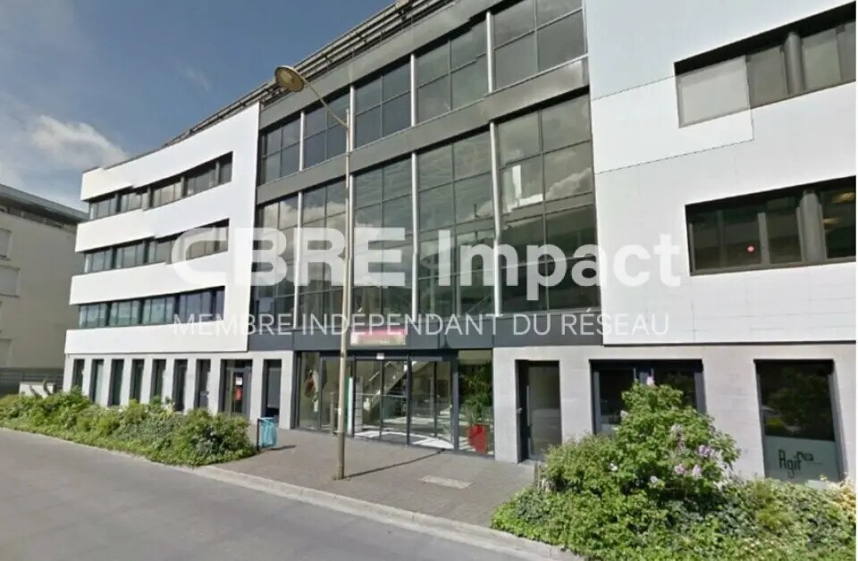 Office in Reims for lease Building Photo- Image 1 of 2