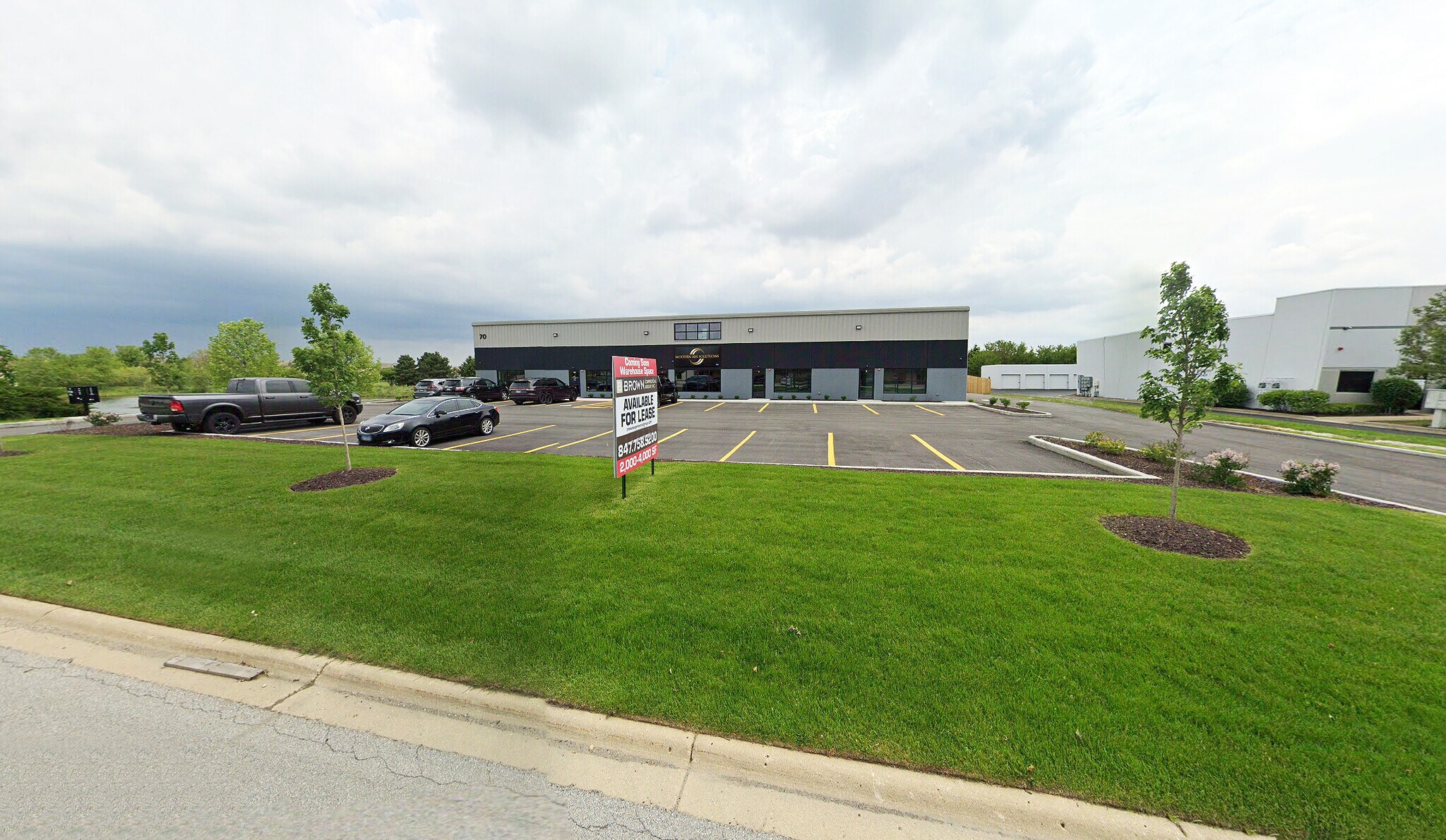 70 Stonehill Rd, Oswego, IL for sale Building Photo- Image 1 of 1