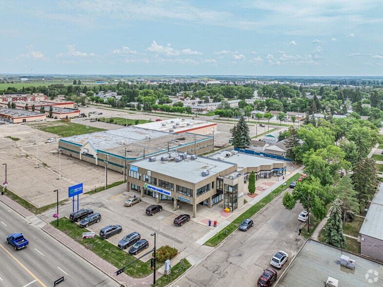 9835 104 St, Fort Saskatchewan, AB for lease - Aerial - Image 2 of 6