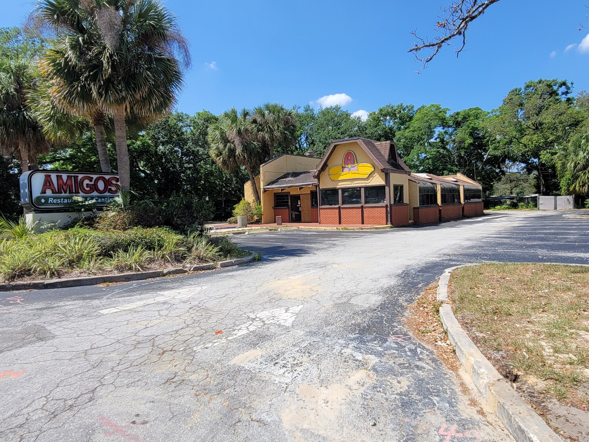 120 N Westmonte Dr, Altamonte Springs, FL for sale Primary Photo- Image 1 of 1