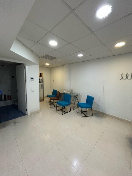 Avenida de Almogávares, 47, Córdoba, Córdoba for lease - Building Photo - Image 3 of 5