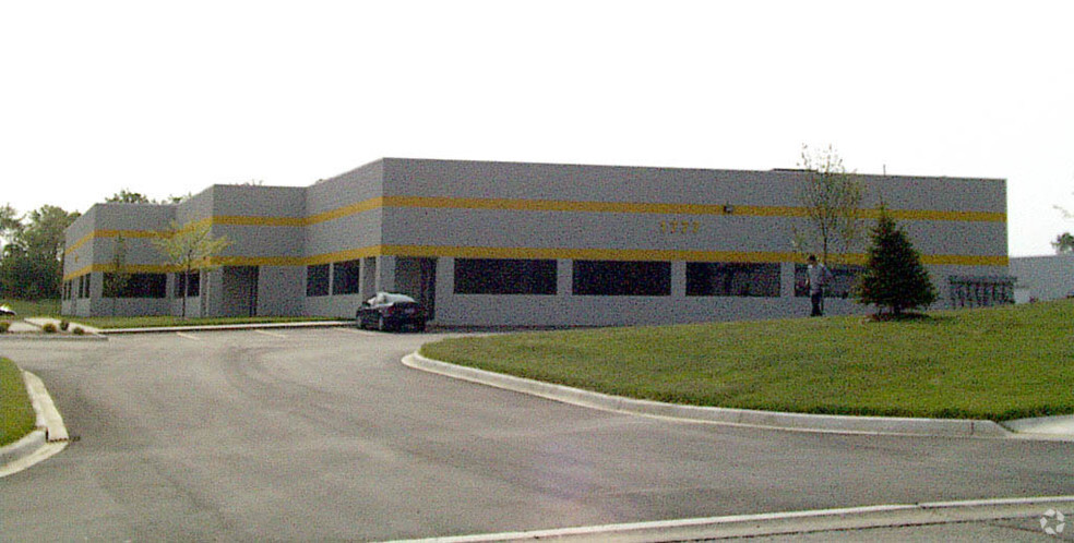 1777 Highland Dr, Ann Arbor, MI for lease - Building Photo - Image 2 of 6