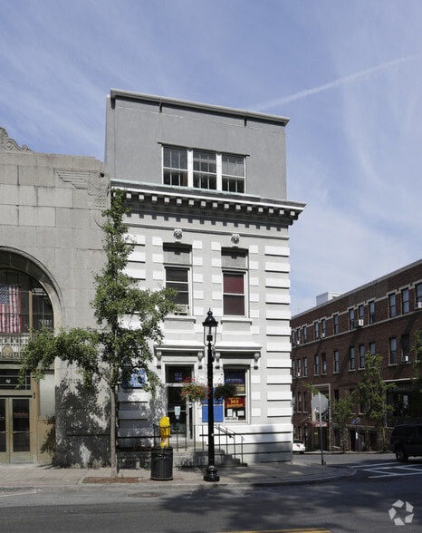 27 N Broadway, Tarrytown, NY for lease - Building Photo - Image 2 of 7