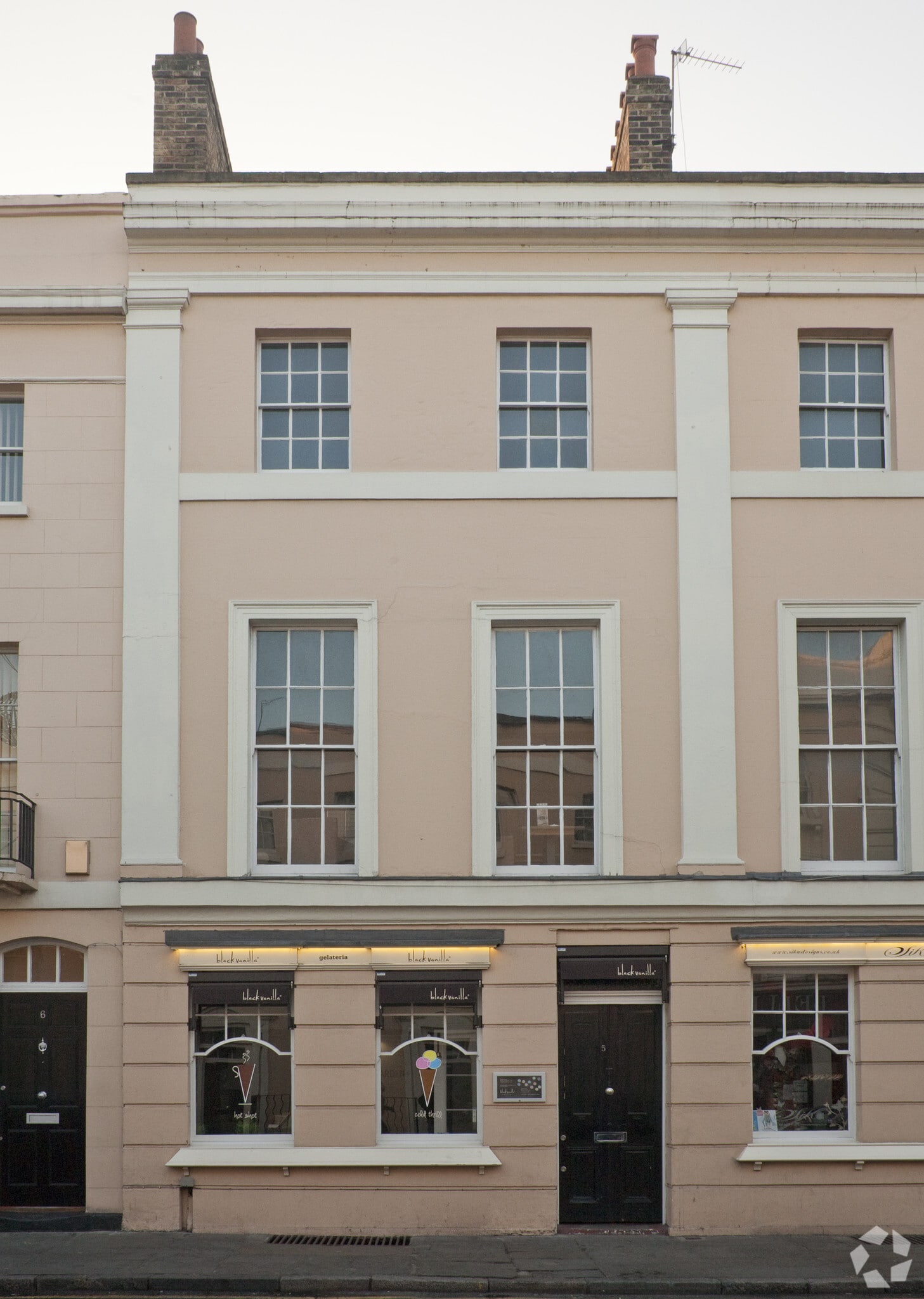 5 College Appr, London for lease Primary Photo- Image 1 of 3